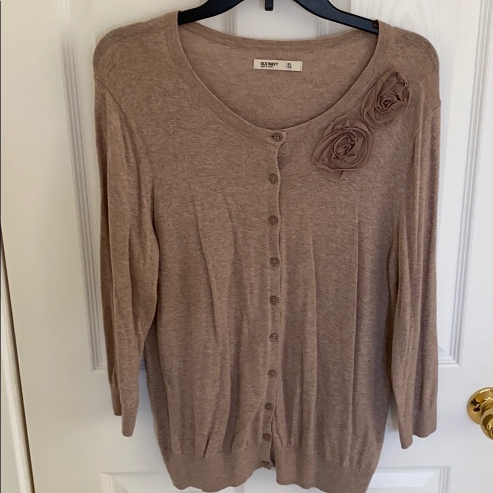 XL Old Navy sweater